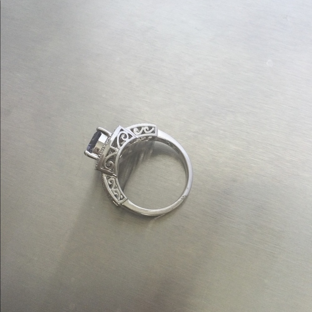 14k White Gold Tanzanite Ring - Picture 2 of 6